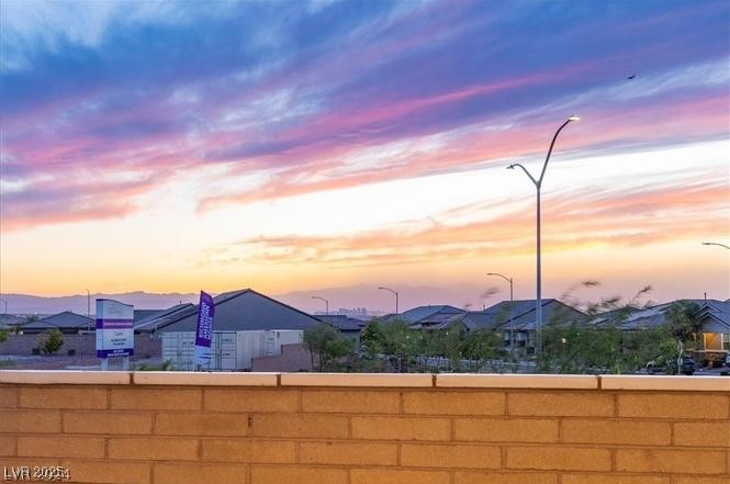 805 East Sunset Road Property Photo 29