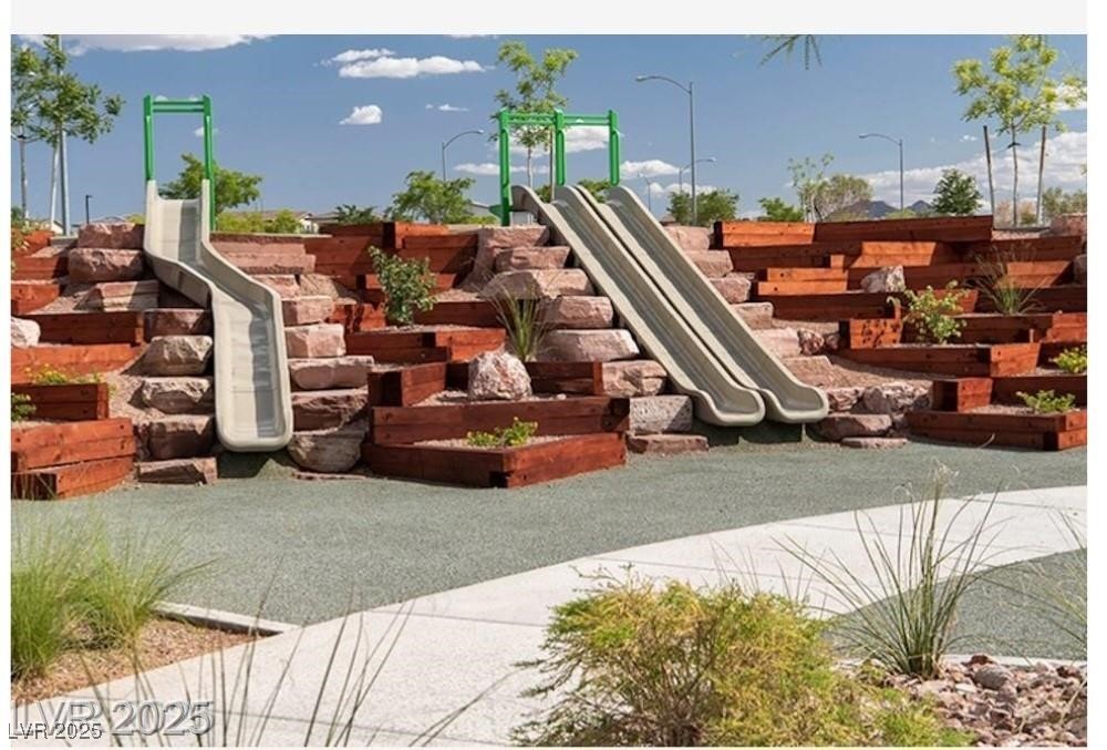 805 East Sunset Road Property Photo 31