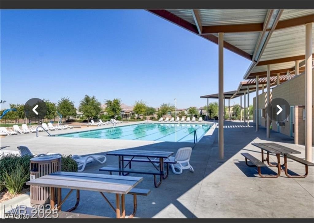 805 East Sunset Road Property Photo 33