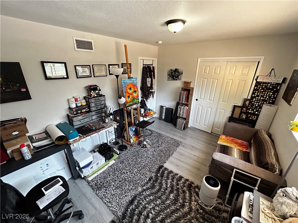 4404 Mayflower Lane Property Photo 9