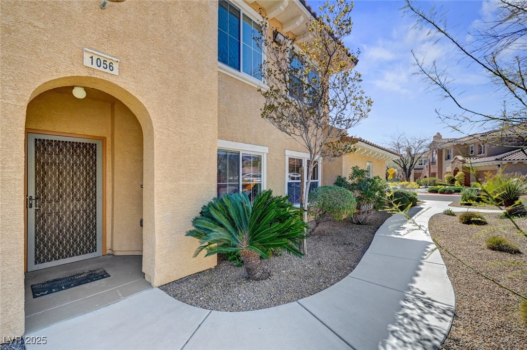 820 Canterra Street 1056 Property Photo 3