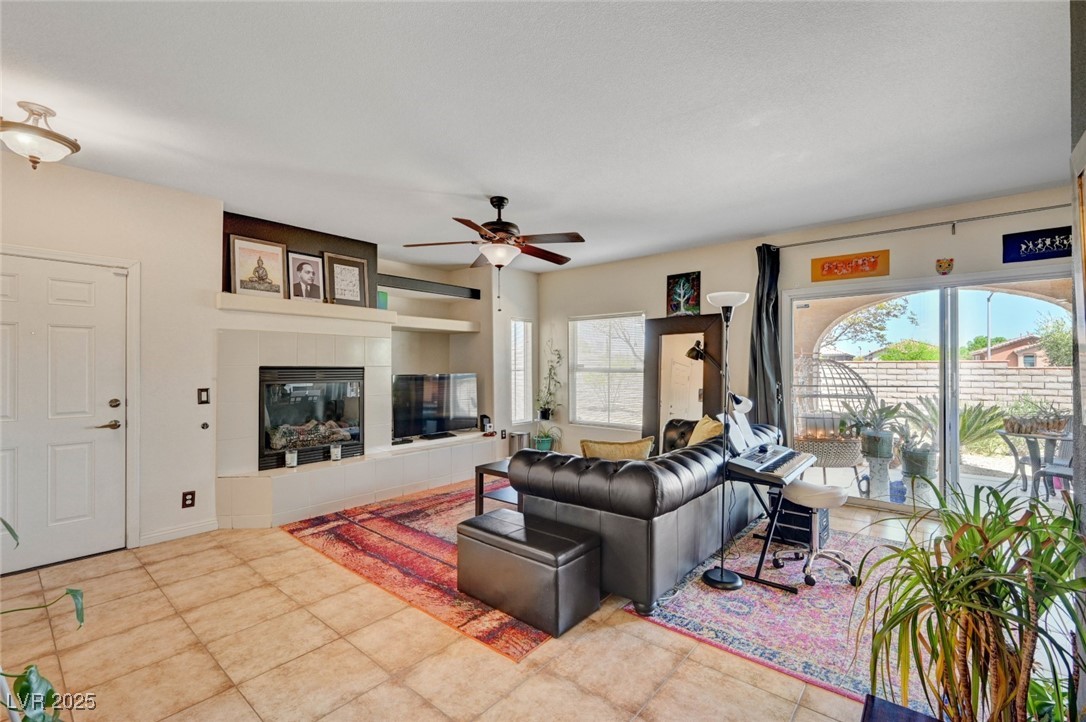 820 Canterra Street 1056 Property Photo 5