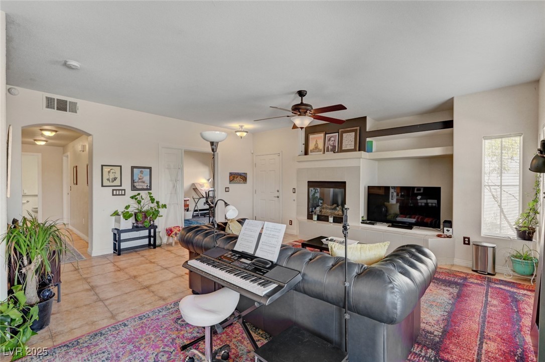 820 Canterra Street 1056 Property Photo 6