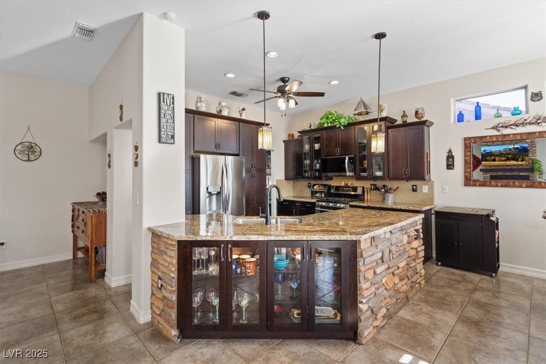 2525 Banora Point Drive Property Photo 13