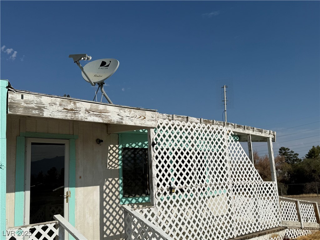 2050 Lewis Street Property Photo 5