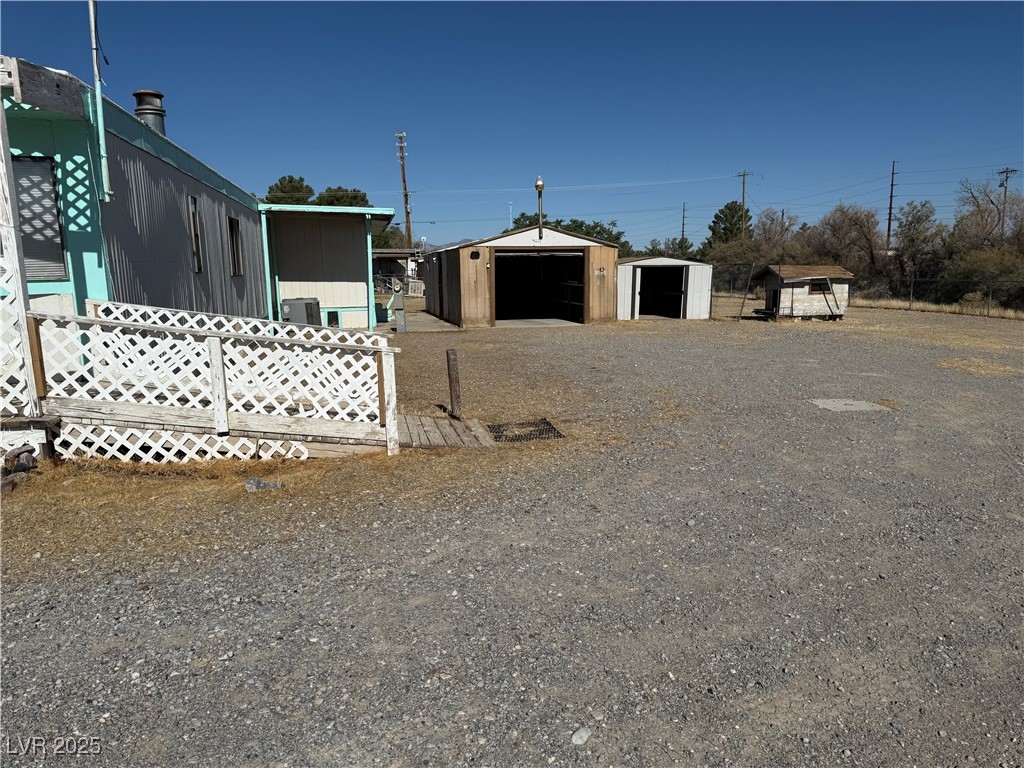 2050 Lewis Street Property Photo 16