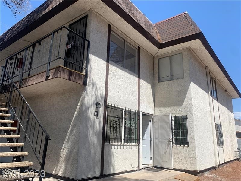 4364 Tara Avenue 2 Property Photo 2