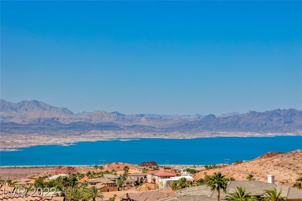 220 Hallett Cove Court Property Photo 8