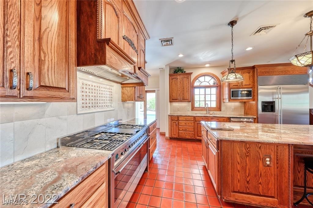 220 Hallett Cove Court Property Photo 16