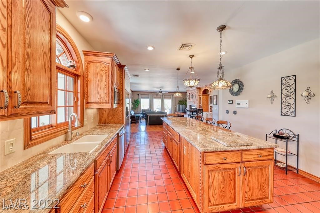 220 Hallett Cove Court Property Photo 19