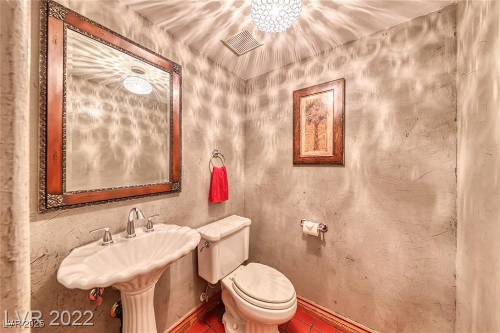 220 Hallett Cove Court Property Photo 29