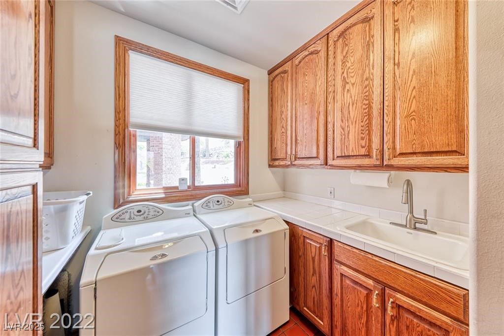 220 Hallett Cove Court Property Photo 52