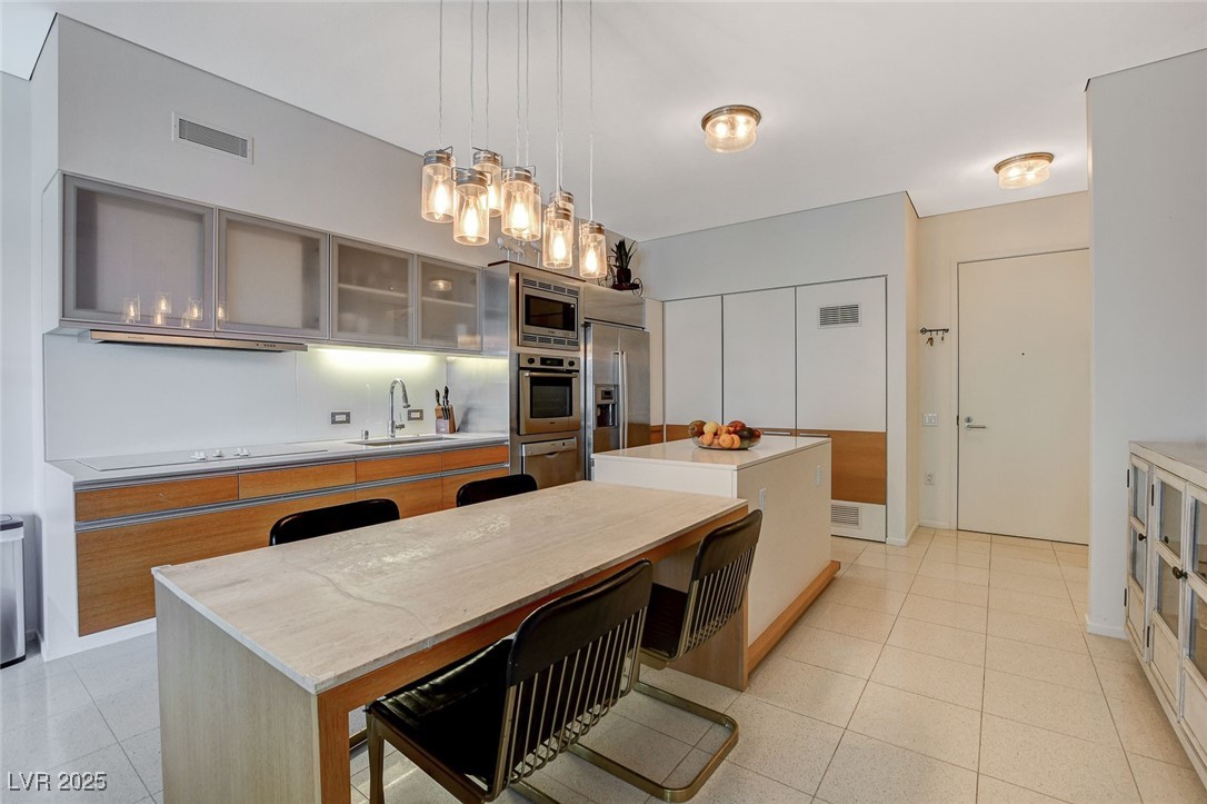 3722 Las Vegas Boulevard 1711 Property Photo 2