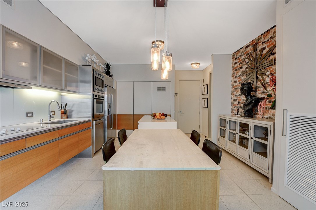 3722 Las Vegas Boulevard 1711 Property Photo 3