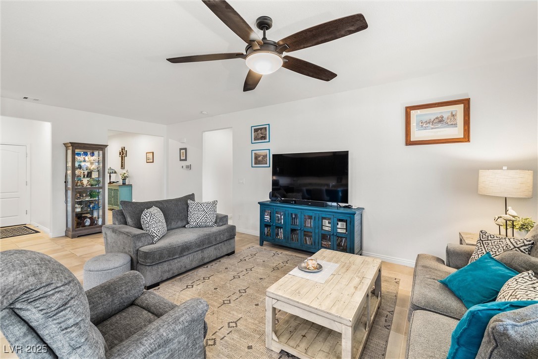 3593 East Malheur Avenue Property Photo 9