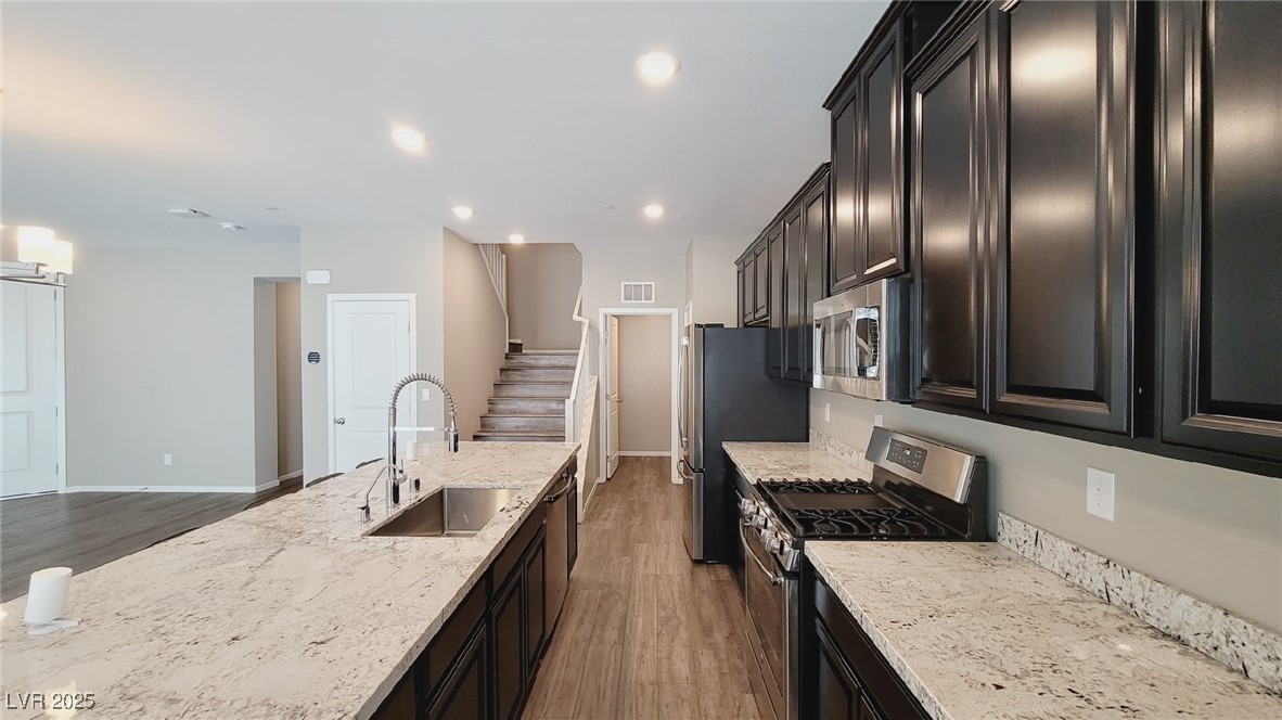 544 Teovani Street 915 Property Photo 5