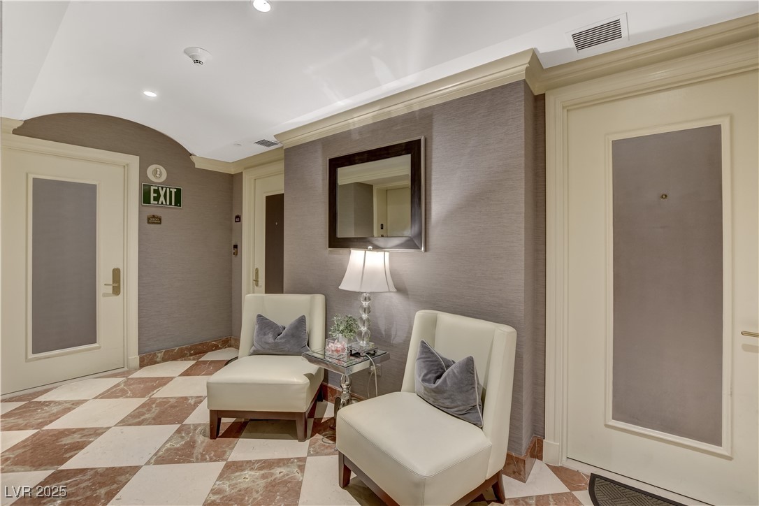 2877 Paradise Road 1605 Property Photo 2