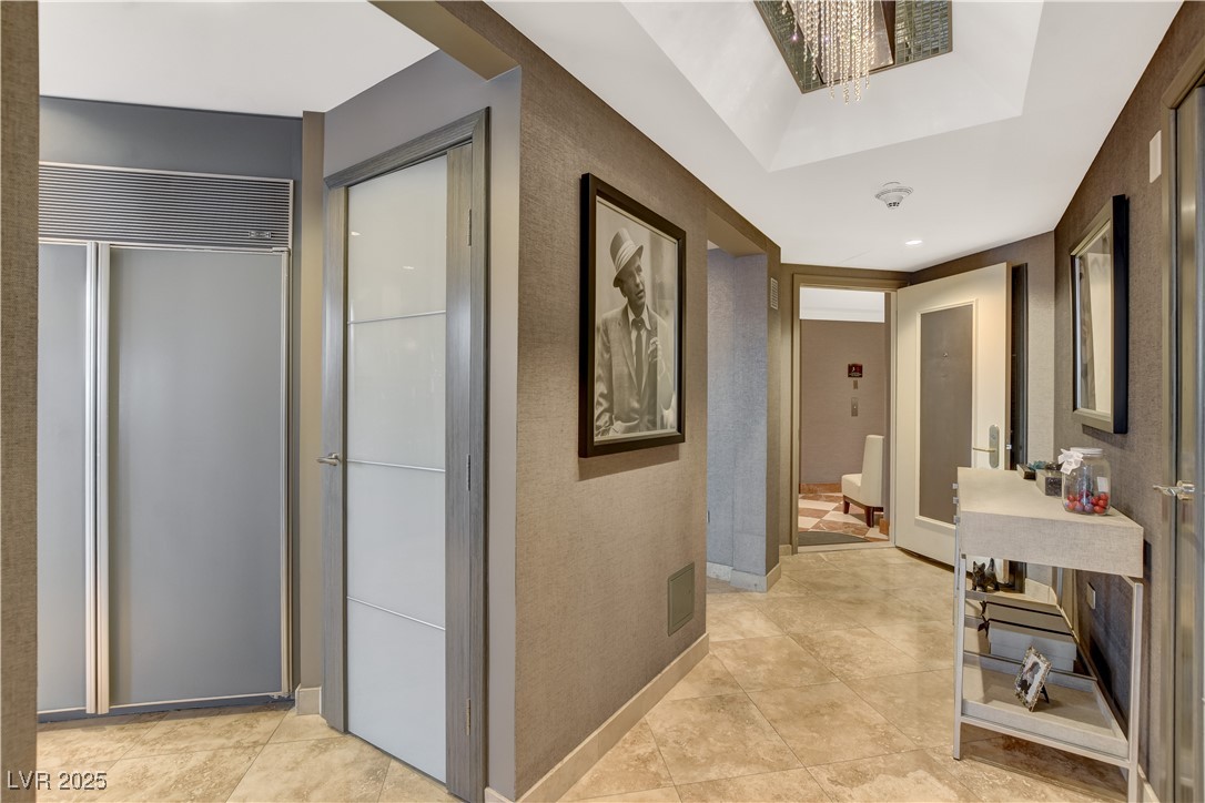 2877 Paradise Road 1605 Property Photo 5