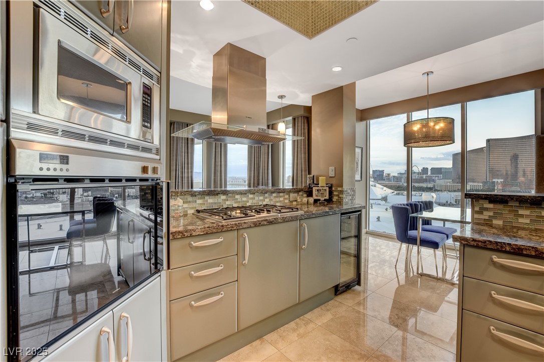 2877 Paradise Road 1605 Property Photo 9