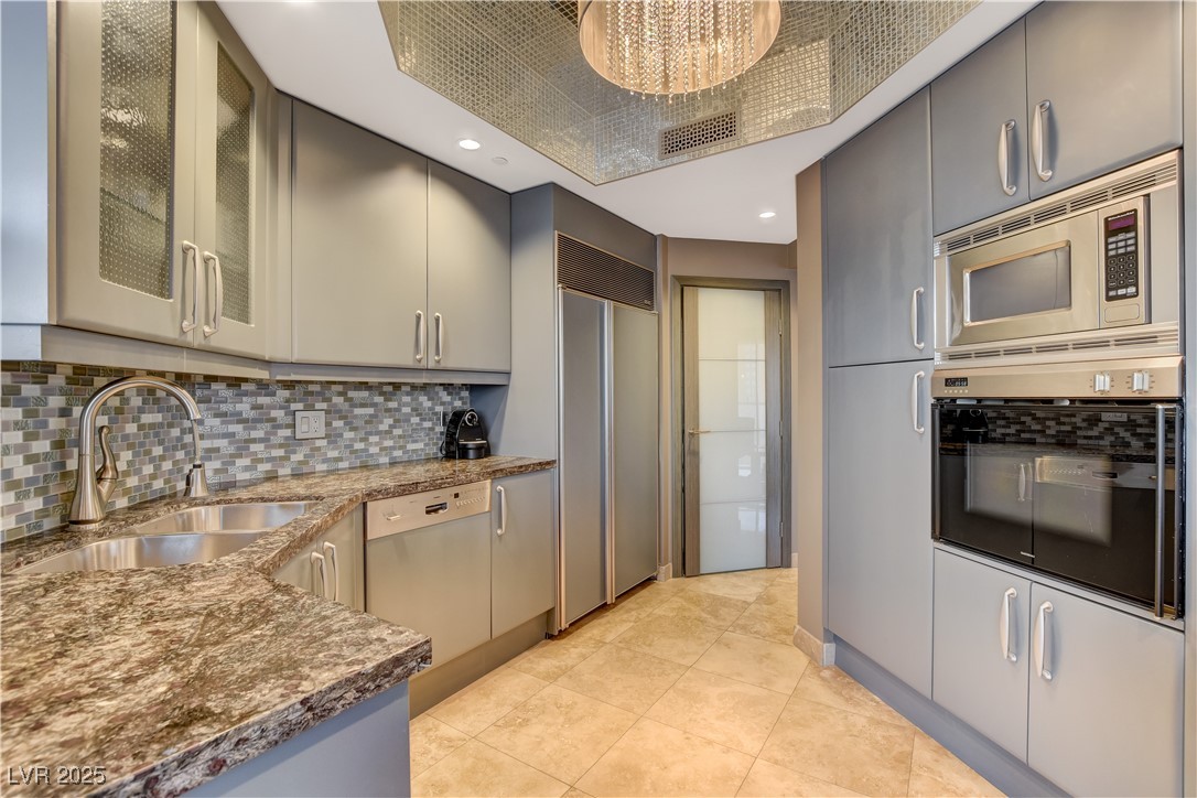 2877 Paradise Road 1605 Property Photo 10