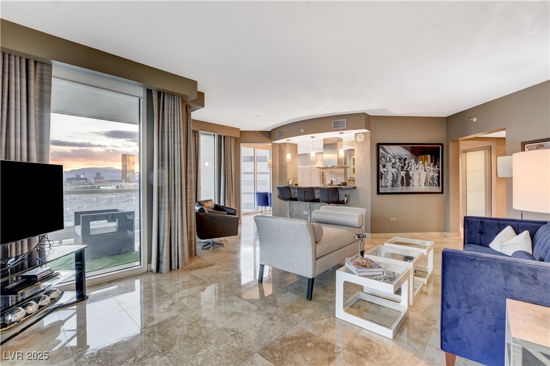 2877 Paradise Road 1605 Property Photo 18