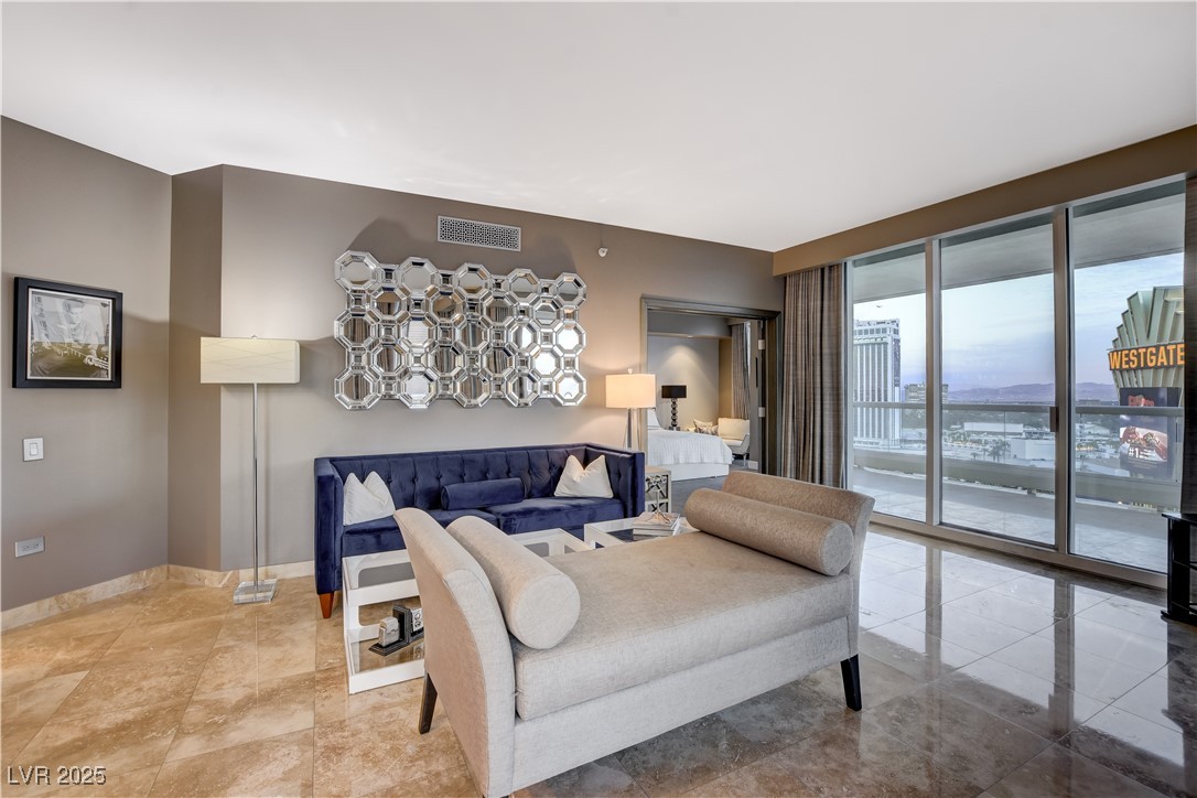 2877 Paradise Road 1605 Property Photo 20