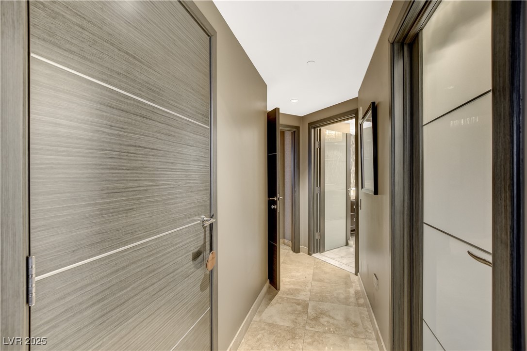 2877 Paradise Road 1605 Property Photo 25