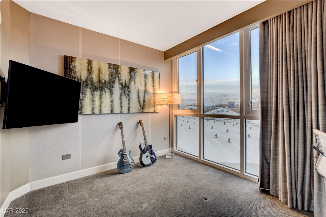 2877 Paradise Road 1605 Property Photo 32