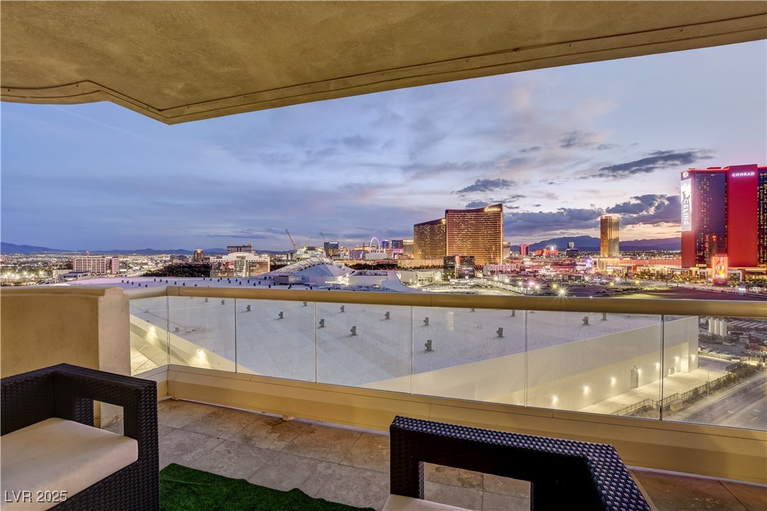 2877 Paradise Road 1605 Property Photo 41