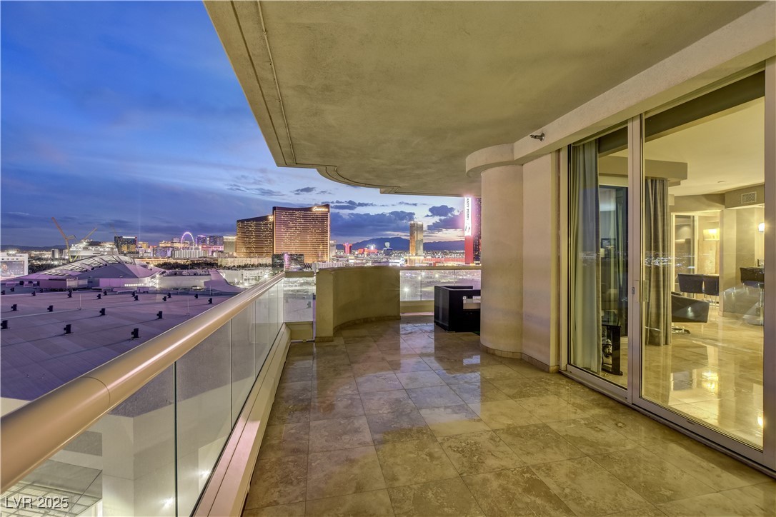 2877 Paradise Road 1605 Property Photo 44