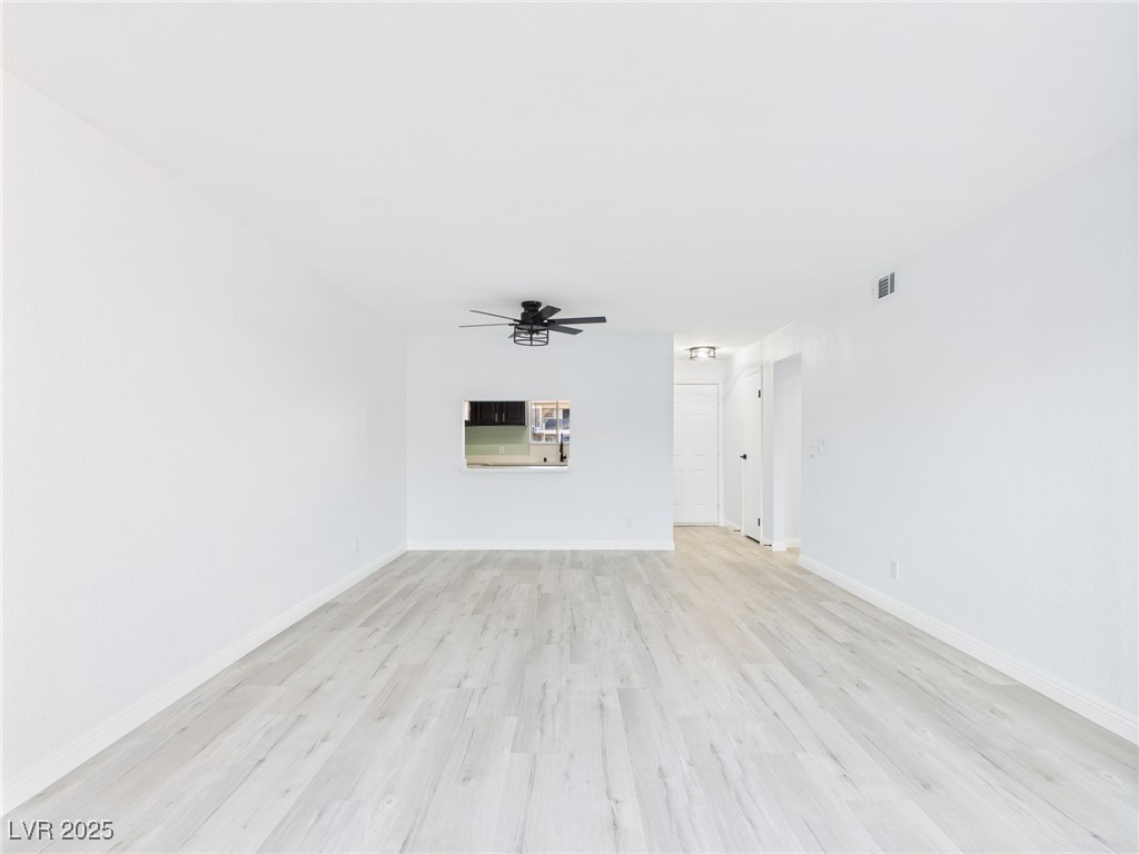 1675 Jupiter Court C Property Photo 8