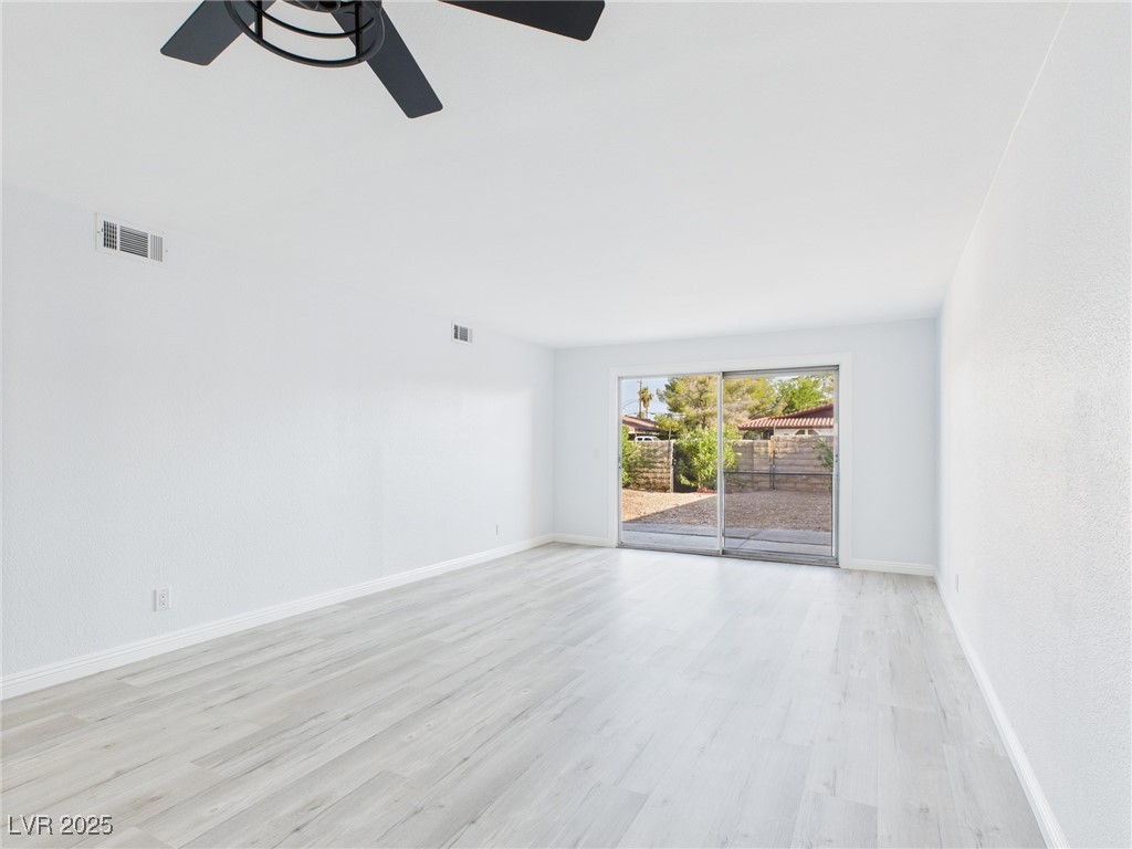 1675 Jupiter Court C Property Photo 10