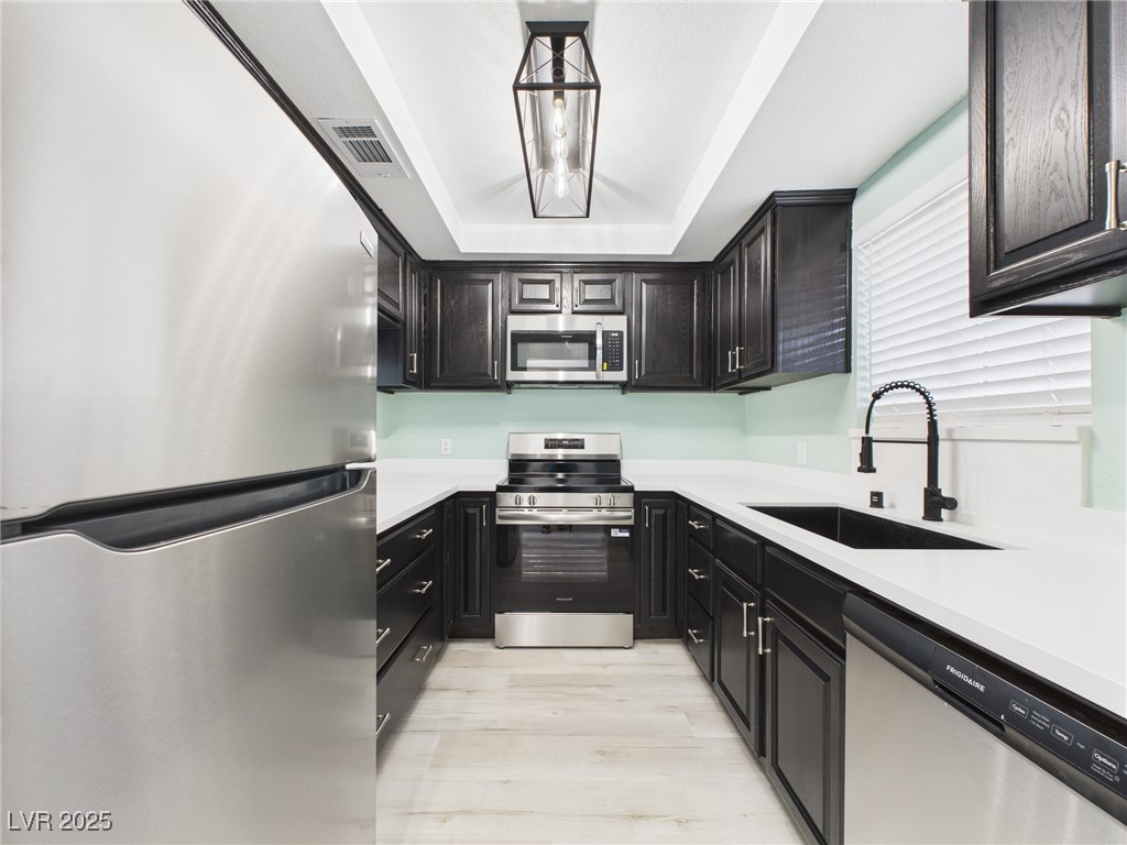 1675 Jupiter Court C Property Photo 12