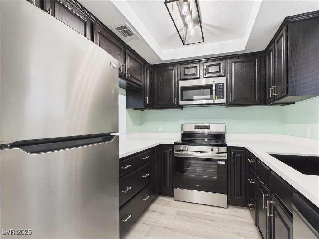 1675 Jupiter Court C Property Photo 13