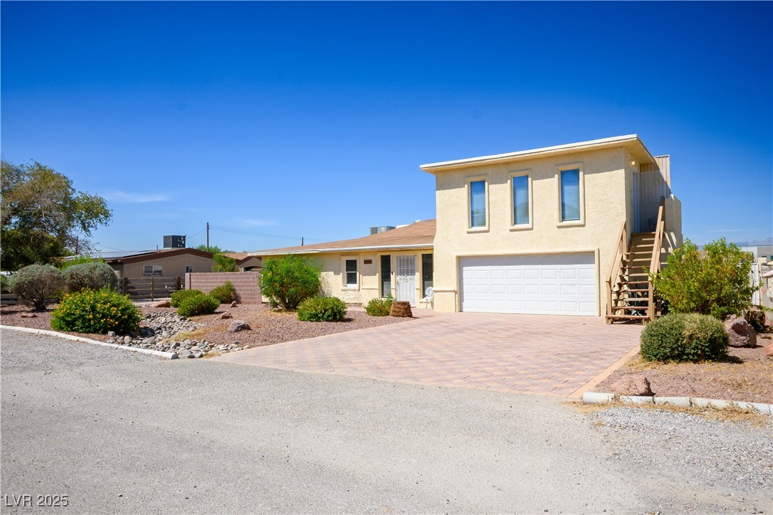 1831 Castleberry Lane Property Photo 4