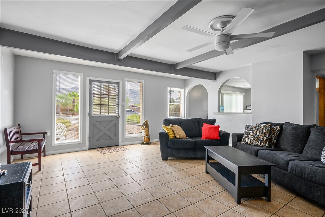 1831 Castleberry Lane Property Photo 5