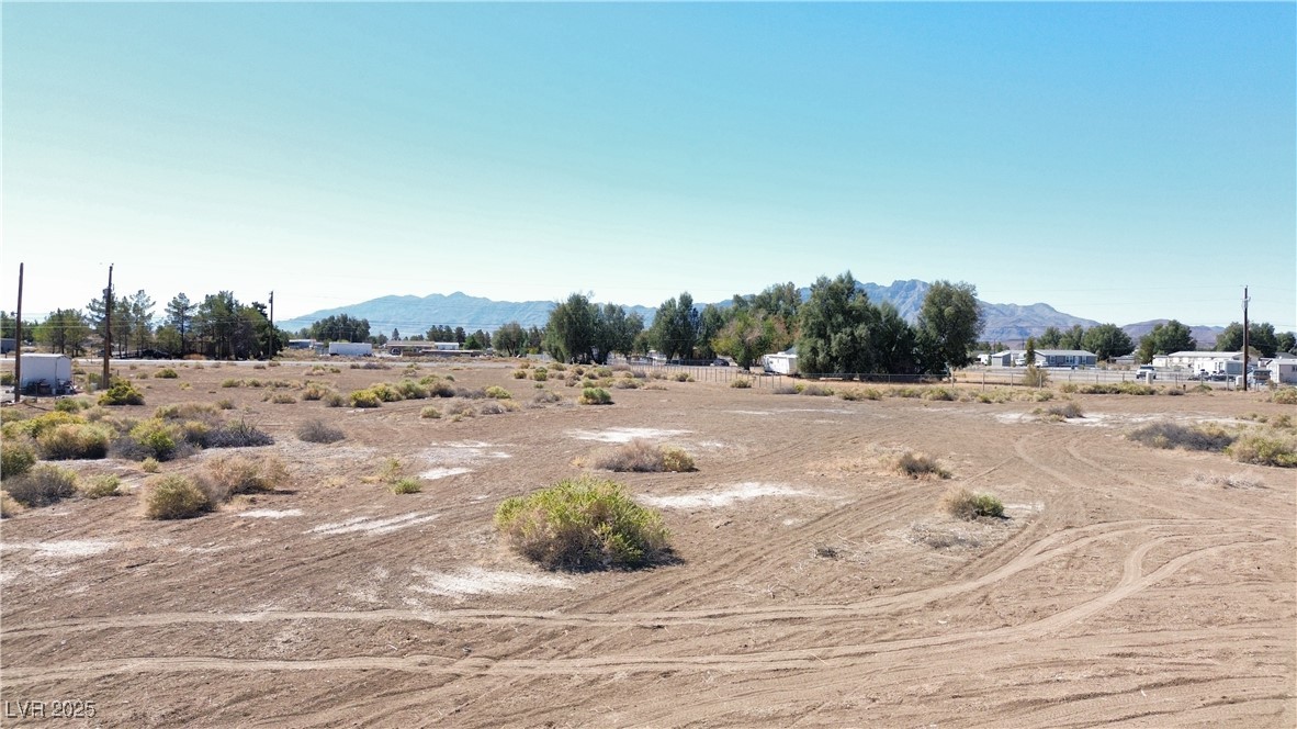 3201 West Hardy Lane Property Photo 6