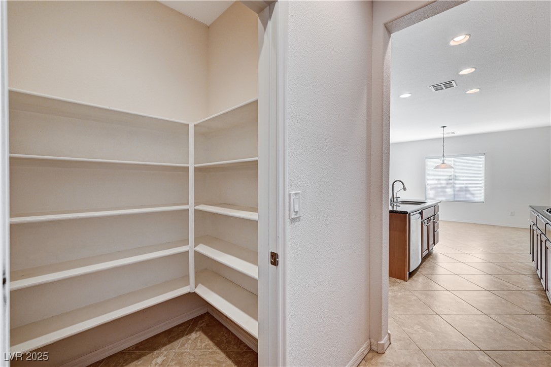 2117 Bliss Corner Street Property Photo 17