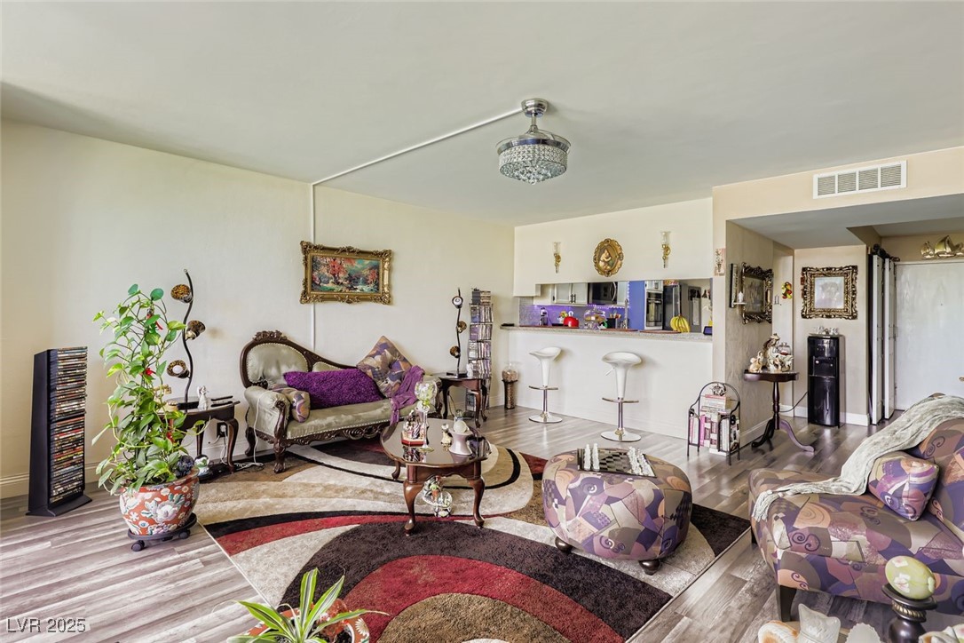 725 North Royal Crest Circle 223 Property Photo 10