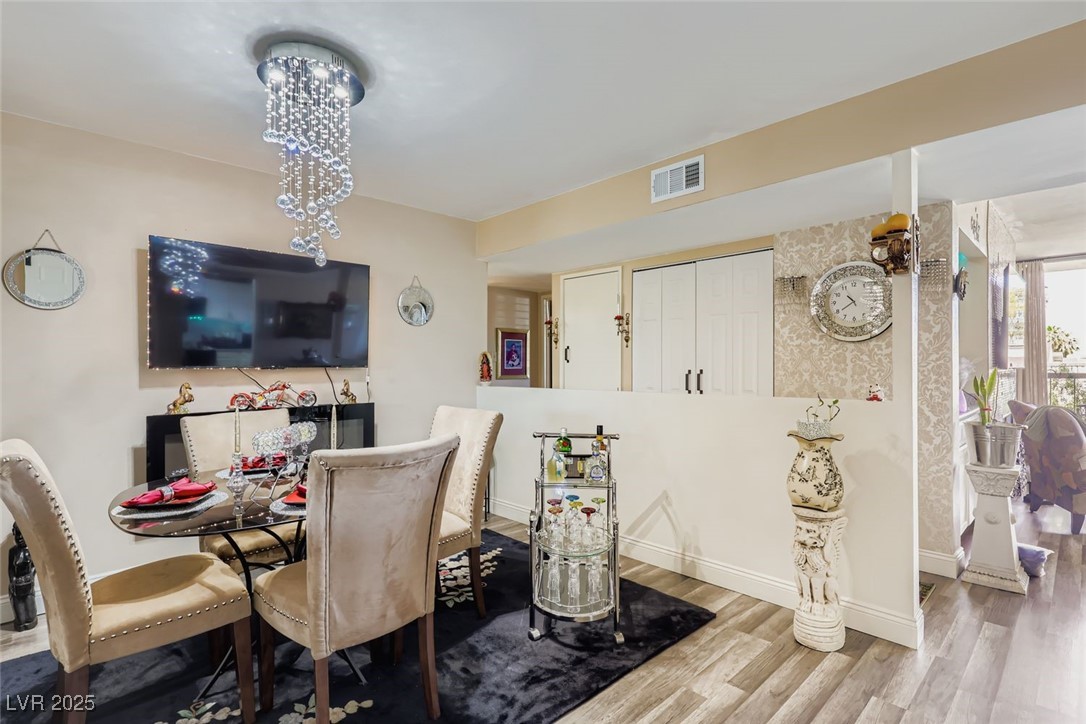 725 North Royal Crest Circle 223 Property Photo 12