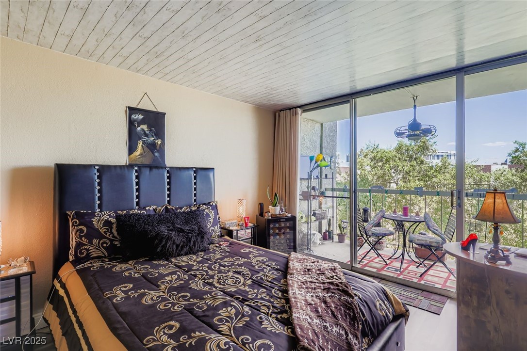 725 North Royal Crest Circle 223 Property Photo 17