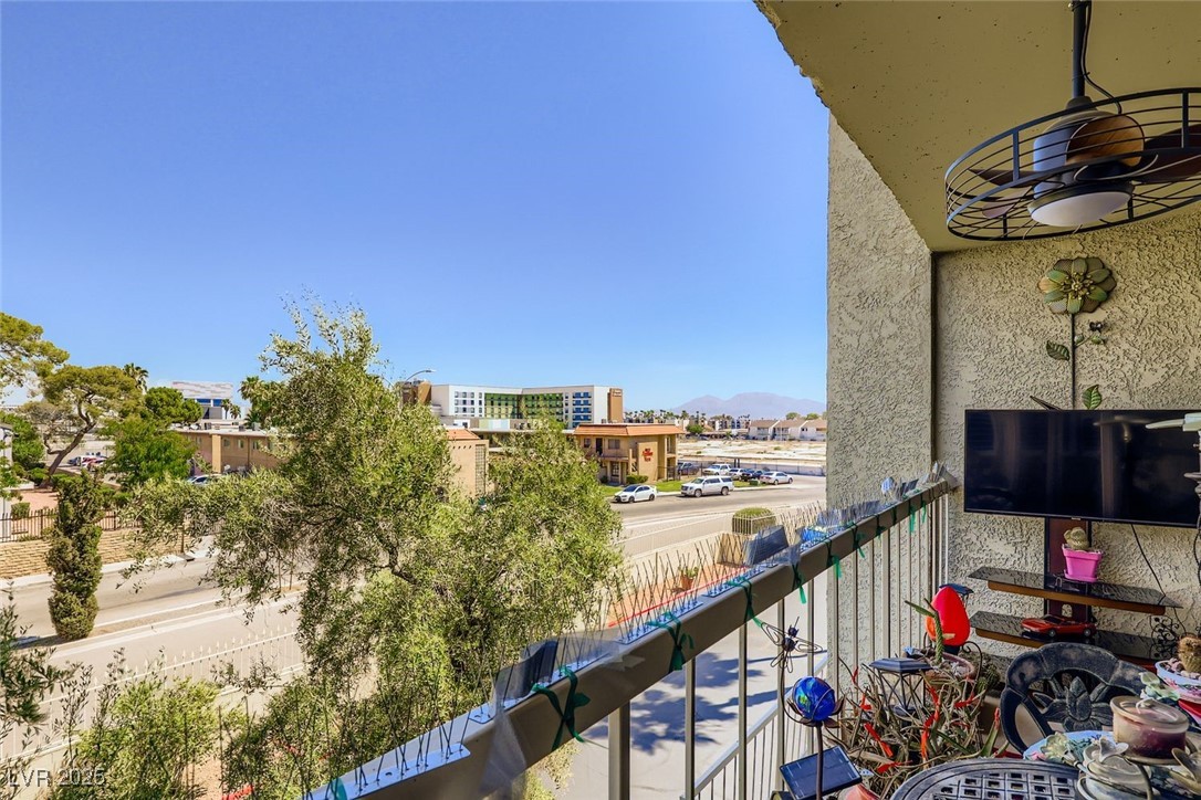 725 North Royal Crest Circle 223 Property Photo 27