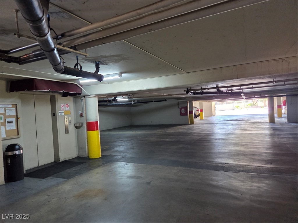 725 North Royal Crest Circle 223 Property Photo 34