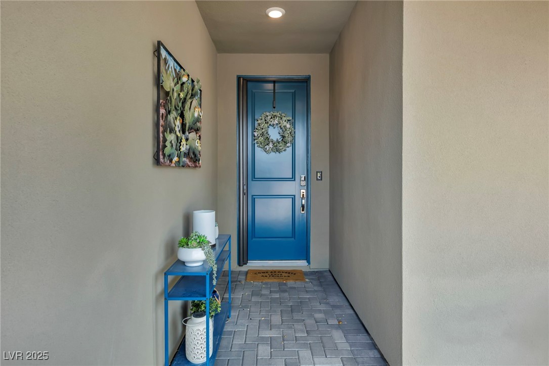 9641 Balais Drive Property Photo 10