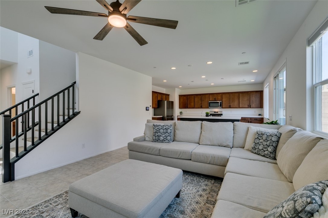 10376 Sadie Blake Avenue Property Photo 6