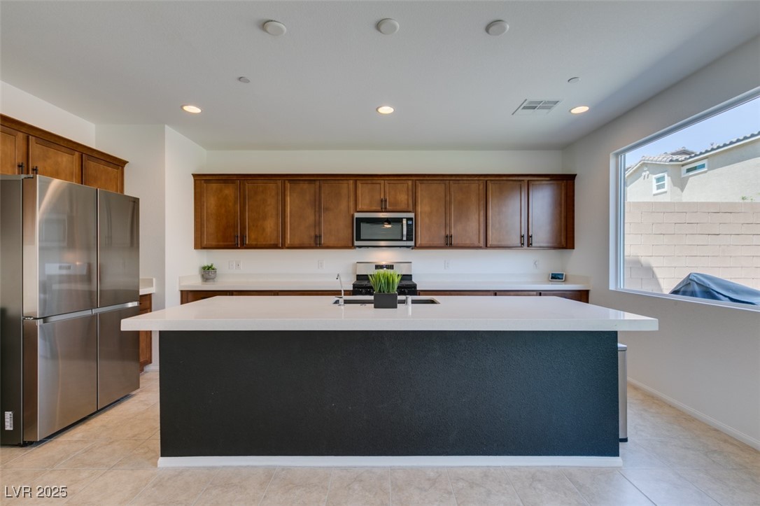 10376 Sadie Blake Avenue Property Photo 8