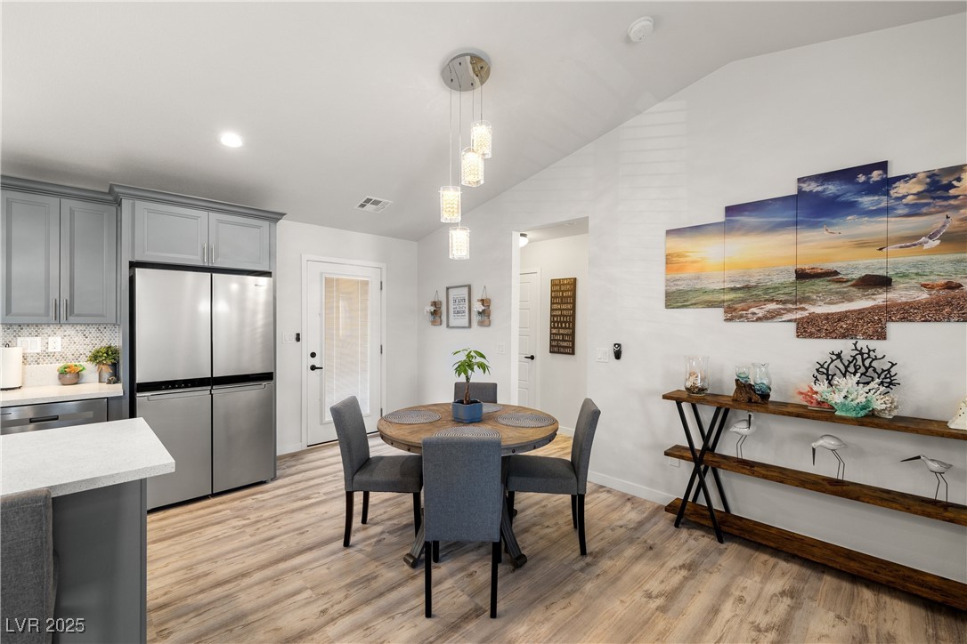 681 Indian Wells Court Property Photo 7