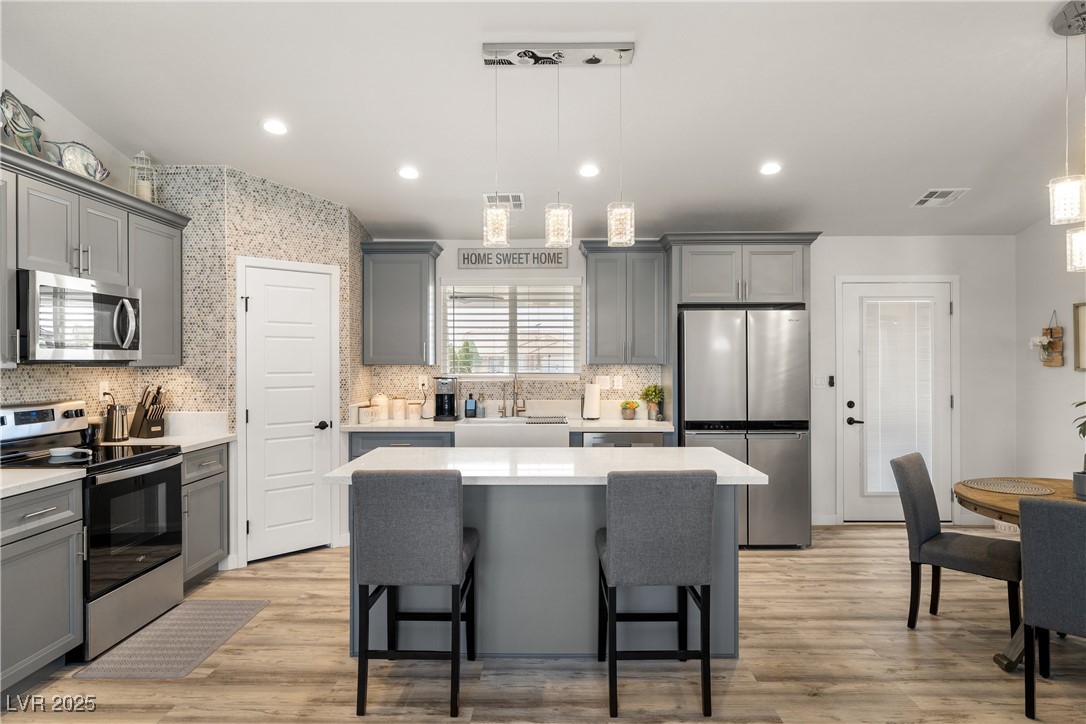 681 Indian Wells Court Property Photo 8