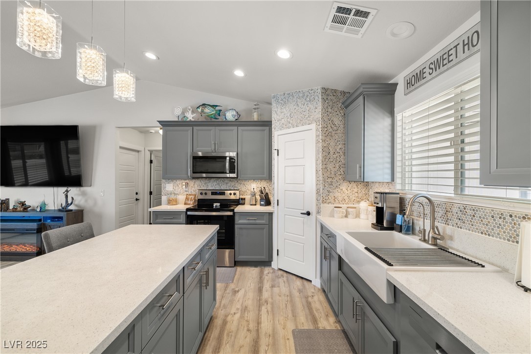 681 Indian Wells Court Property Photo 11