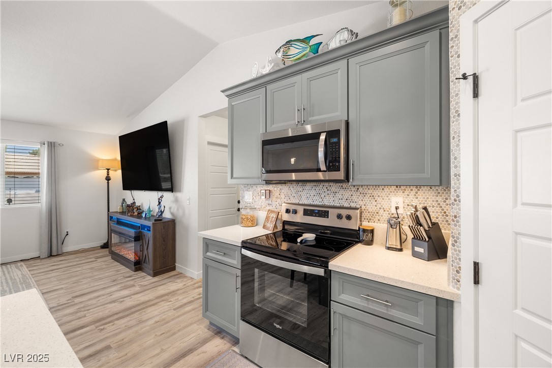 681 Indian Wells Court Property Photo 13